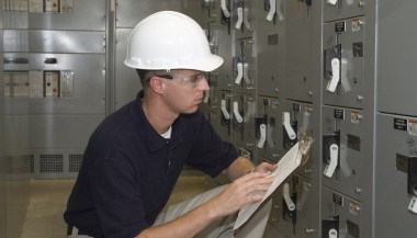 QUALIFIED ELECTRICAL CONTRACTORS IN THE QUAD CITIES